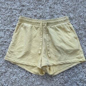 Women's Natural life Yellow womens boyfriend cargo shorts medium